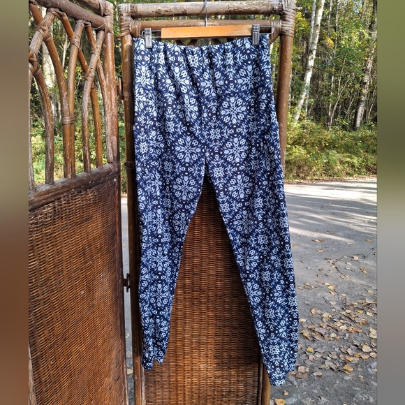 Blue Patterned Leggings - Picture 1 of 5